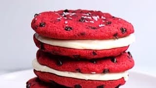Red Velvet Nutella Cookie Sandwiches!