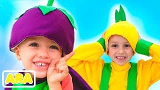 يلعب فلاد ونيكيتا في سوبر ماركت الفواكه والخضروات