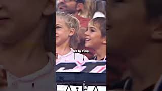 Ce jeune couple va être projeté sur l'écran géant