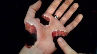 Horrific illusion - Funny 3D Hand Art