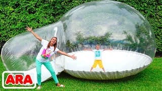 فلاد ونيكيتا يقومان ببناء منازل منفوخة للأطفال