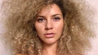 5 EASY WAYS TO GET RID OF FRIZZY CURLY HAIR