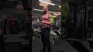 3 Tweaks To Improve Your Form At The Gym #formtips #workouttips