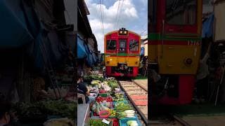 Maiklong Railway Market