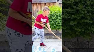 Matteo and Gabriella help a hardworking mom #shorts #deedeeshow #deedee #hardworkingmom