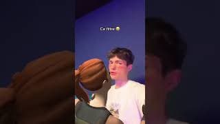 QUI A INVENTÉ CE FILTRE C’EST TROP GÊNANT LAAA !!