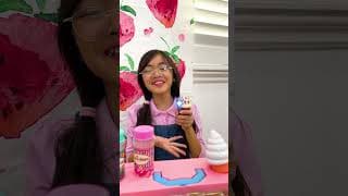 Ellie's Ice Cream Adventure: A Lesson in Line Etiquette! 🍦😊🍨👫 #shorts