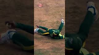 43 years young Universe Boss 😎 | Incredible catch | GT20 Canada