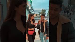 Un bisou ou une claque ? 🔥