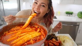 SUPER LONG SPICY RICE CAKES 먹방 MUKBANG 김치찌개 W/ STEPHANIE SOO (MISSMANGOBUTT) 떡볶이
