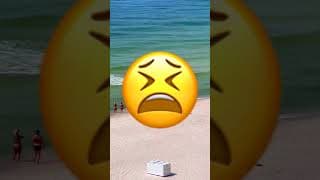 SI VOUS VOYEZ CET ANIMAL SUR LA PLAGE 🏖 COUREZ ET DEMANDEZ DE L'AIDE 😨#youtube #shorts