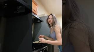 LATINA moms are built different 🤯🔥