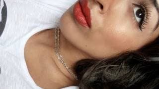 How to Apply Mascara for Longer, Fuller Lashes