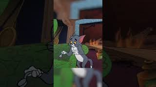 Tom prend soin de Jerry 😻😲 | Découvres-en plus sur Boomerang #shorts #tometjerry