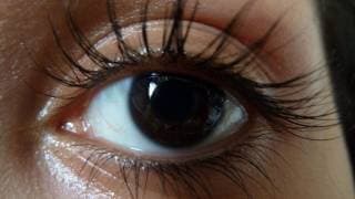 How to Grow Long, Thick, Healthy Lashes