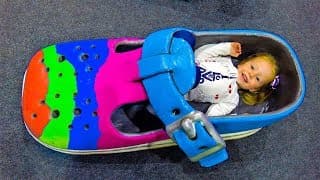 ألوان أغنية مع طفل مضحك فيديو للأطفال