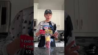 How to Make a 3 Ingredient Smoothie Bowl #shorts