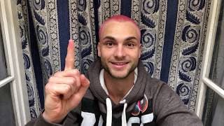 UN T-SHIRT GRATUIT CONTRE UNE VOITURE??!