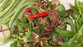 Salade de Bœuf Cru 'Lap Ngoua Dip' | Recette du Laos | Cooking with Morgane