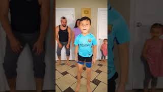 UN BAILE EN FAMILIA 😍 suscribete al canal #shorts