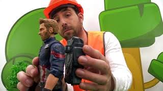 Master Toc-Toc №8 en français pour enfants - Déballage des héros de Marvel : Pluie météorique