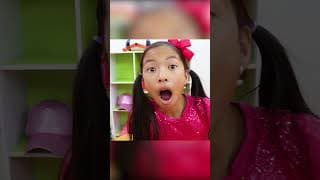 Wendy and Alex Pretend Play Jump through Wall Funny Magic for Kids #1