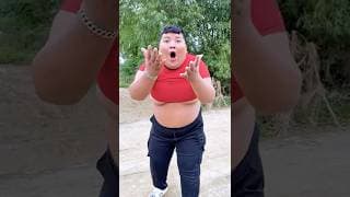 Funny Reaction to Wrong Shirt 🤣😅