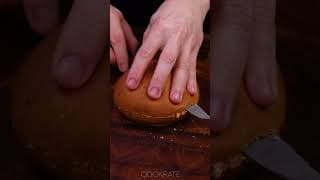 Tout le monde cherche la recette de ces burgers ! Simple et délicieux.