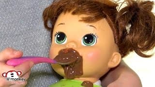 Baby Alive Play Fort Fun! Play Fort Building, Feeding and Diaper Change!