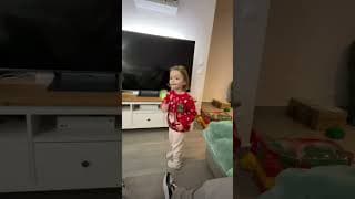 Je lui fais croire qu’elle est magicienne 😂😂 #famille #humour #rire #drole