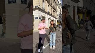 Je crois qu’elle est muette 🤐 #amazing #humour #challenge #cadeau #couple #sketch #mignon #shorts