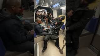 Rien ne va dans cette vidéo. 😂