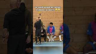 Un joueur RIGOLE car son coach prend un jaune SÉVÈRE 😂😂