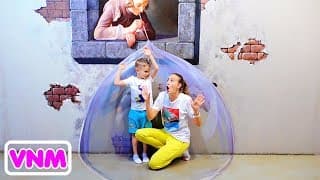 Vlad và Mama Chơi trốn tìm và vui chơi cùng gia đình