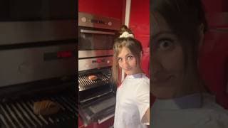 Le chausson au pomme magique 🙂🍏 J’AI TESTÉ POUR VOUS ! #shorts  #funny #relatable #wtf