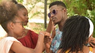 Aya Nakamura - Copines DANS LA VRAIE VIE D'ELINEM