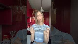 La bouteille MAGIQUE 🙂💧 J’AI TESTÉ POUR VOUS ! #shorts  #funny #relatable #wtf