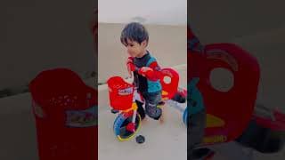 Bachay ko bike chalani pari 😭❤️ #shorts