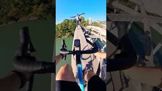 Spiderman vs Roadbiker 🕷                        #spiderman #roadbike #vtt #velo #bike #vtt