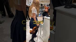 I asked her play Vivaldi Summer with me 😻 #violin #violinist #publicreaction #pianist #paris