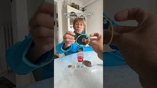 JE FAIS UN TOUR DE MAGIE À MA MÈRE ( il est incroyable ) #magie #tourdemagie #magic