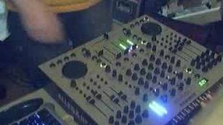 deadmau5 vs. xone 3d
