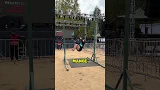 Ce Mec a Peur du Noir Alors...